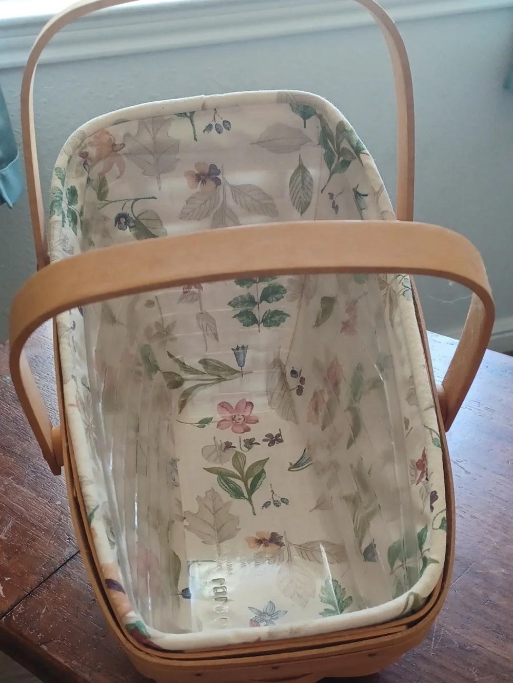 Longaberger Floral-Lined Woven Basket in Cream and Green